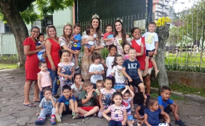 Soberanas divulgam Festa da Uva 2019 na cidade  