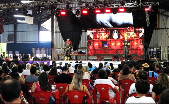 Festa da Uva 2026 une tradição e grandes nomes da música nacional neste fim de semana